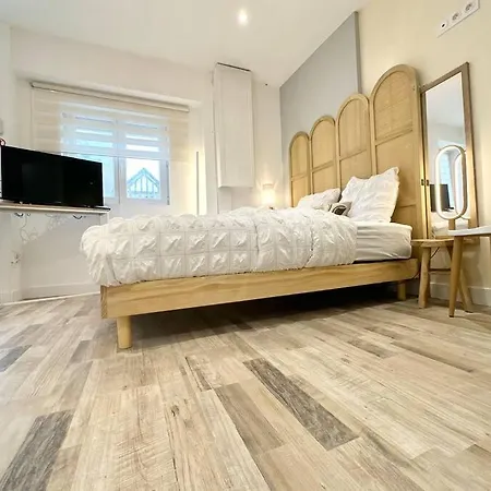 Entier Au Centre * Évreux