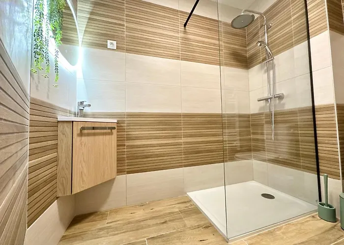 Appartement Entier Au Centre *