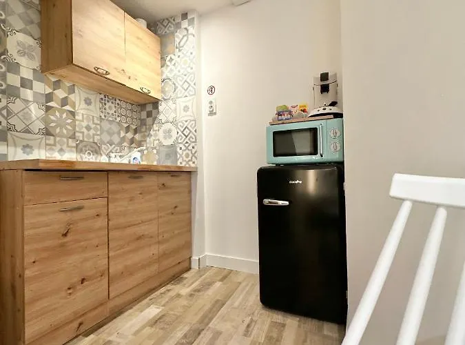 Entier Au Centre * إفرو